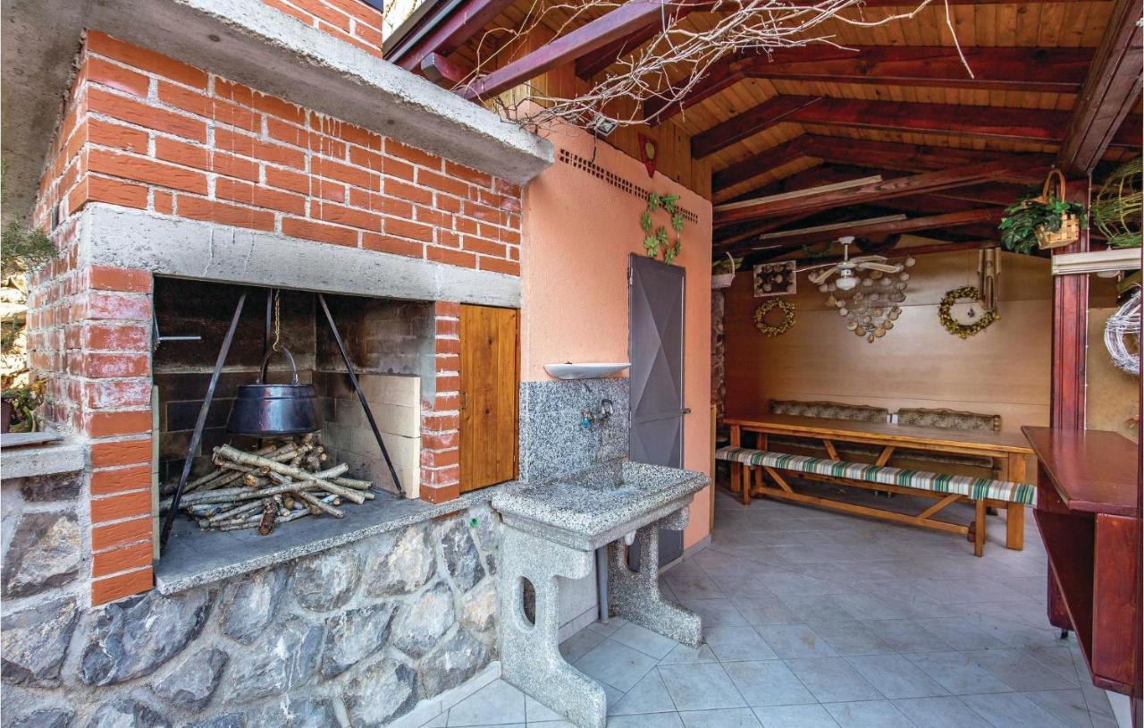 Nice Apartment In Volosko With Kitchen Exterior foto