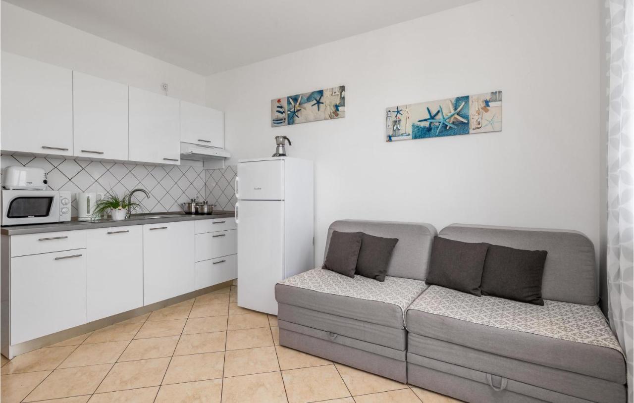 Nice Apartment In Volosko With Kitchen Exterior foto